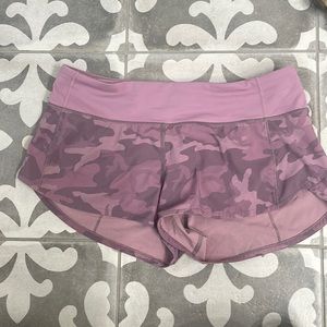 EUC size 6 2.5” lululemon speed shorts